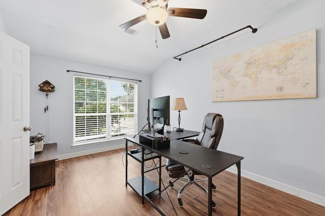 1433 Cottage Cove Court, Seabrook, TX 77586