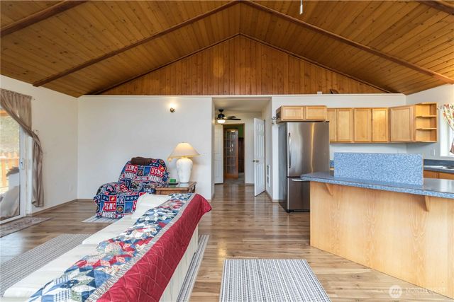 129 Little Creek Lane, Toledo, WA 98591