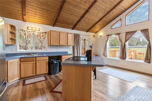 129 Little Creek Lane, Toledo, WA 98591