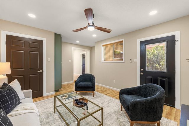 4518 Mountain Road NE, Albuquerque, NM 87110