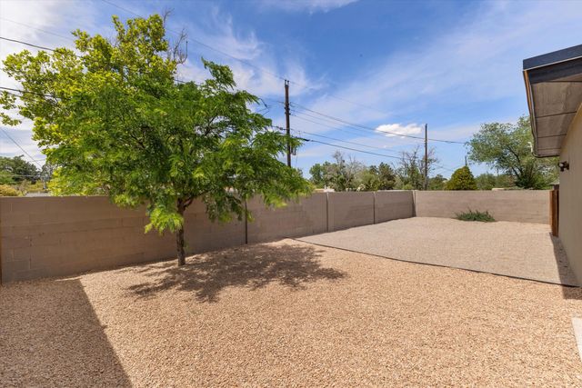 4518 Mountain Road NE, Albuquerque, NM 87110