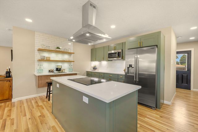 4518 Mountain Road NE, Albuquerque, NM 87110