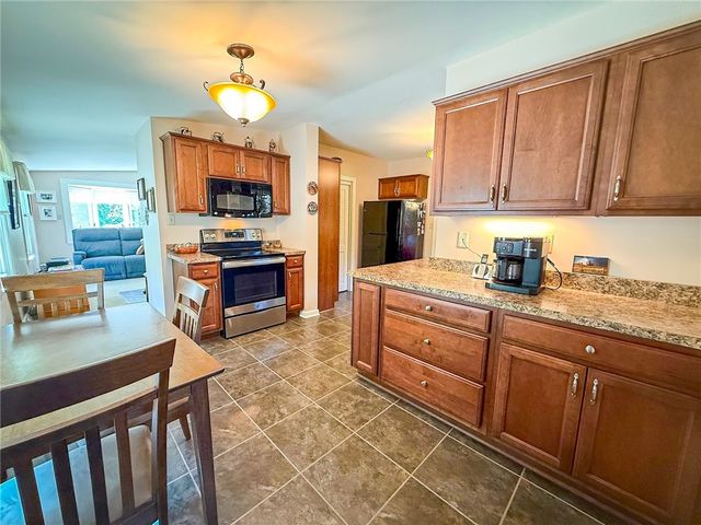306 Beechwood Blvd, Center Twp, PA 16001