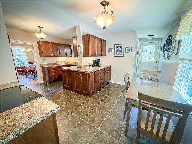 306 Beechwood Blvd, Center Twp, PA 16001