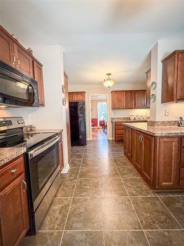 306 Beechwood Blvd, Center Twp, PA 16001