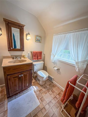 306 Beechwood Blvd, Center Twp, PA 16001