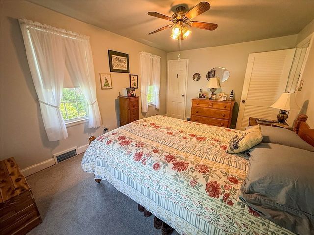 306 Beechwood Blvd, Center Twp, PA 16001