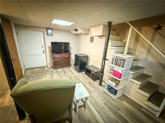 306 Beechwood Blvd, Center Twp, PA 16001