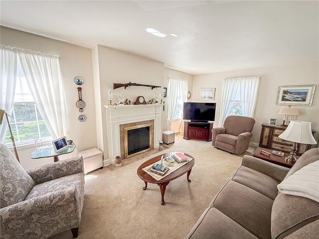 306 Beechwood Blvd, Center Twp, PA 16001