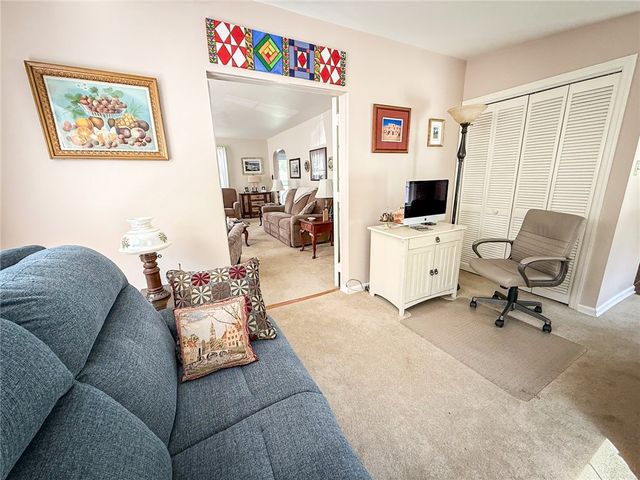 306 Beechwood Blvd, Center Twp, PA 16001