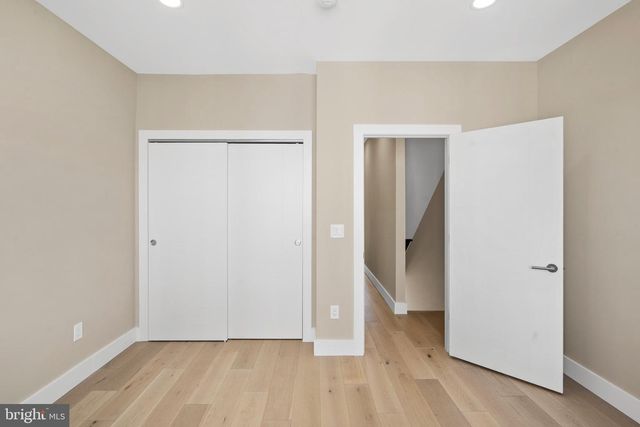 2439 E HUNTINGDON ST, Philadelphia, PA 19125