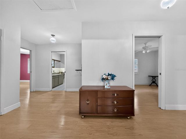 305 N GLEN AVENUE, Tampa, FL 33609