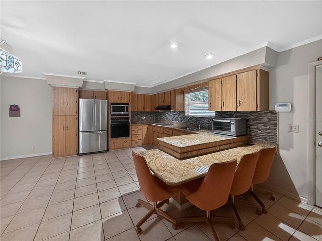 305 N GLEN AVENUE, Tampa, FL 33609