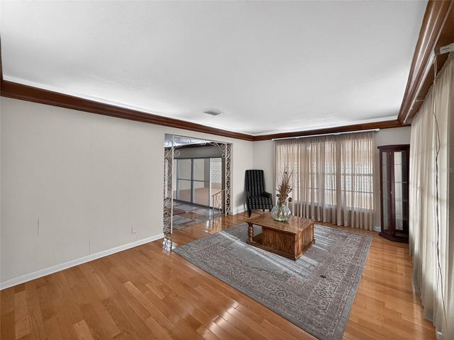 305 N GLEN AVENUE, Tampa, FL 33609