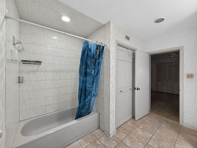 305 N GLEN AVENUE, Tampa, FL 33609