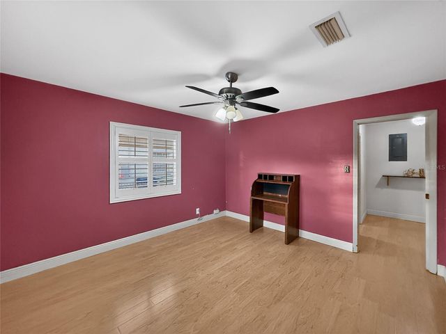 305 N GLEN AVENUE, Tampa, FL 33609