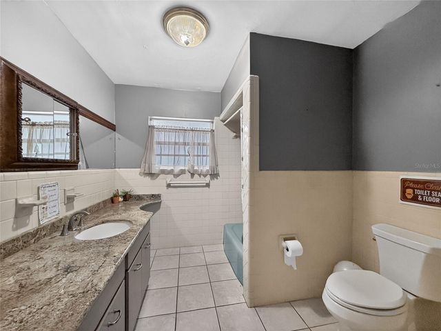 305 N GLEN AVENUE, Tampa, FL 33609
