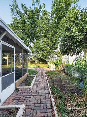 305 N GLEN AVENUE, Tampa, FL 33609
