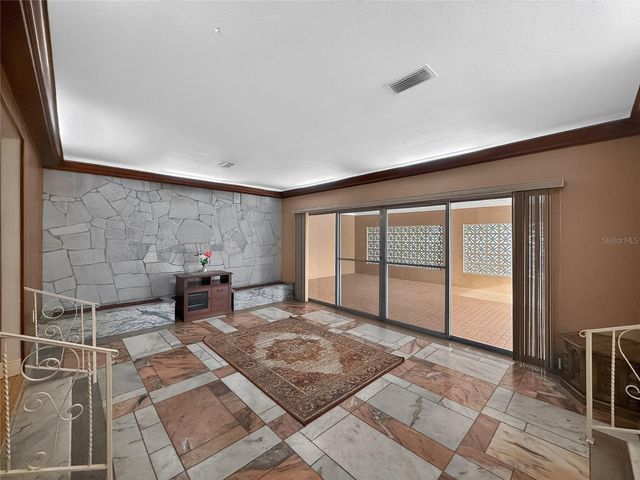 305 N GLEN AVENUE, Tampa, FL 33609