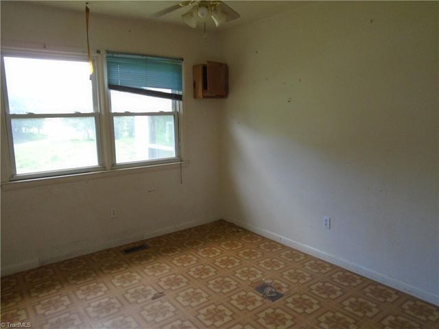 1668 Siloam Road, Mount Airy, NC 27030