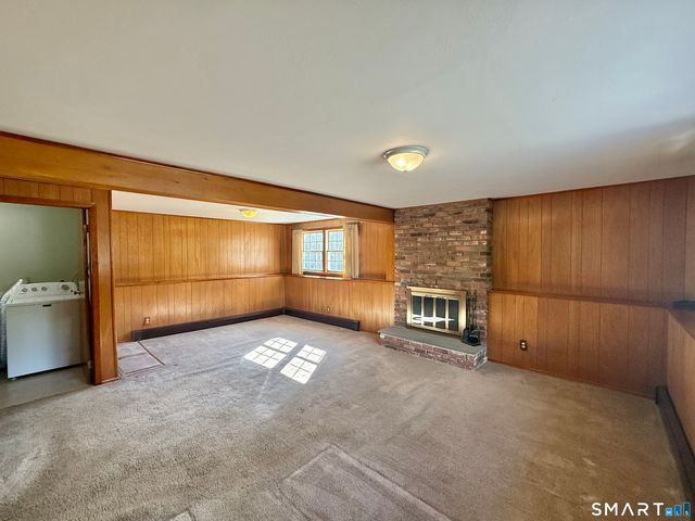 14 Poplar Drive, Seymour, CT 06483