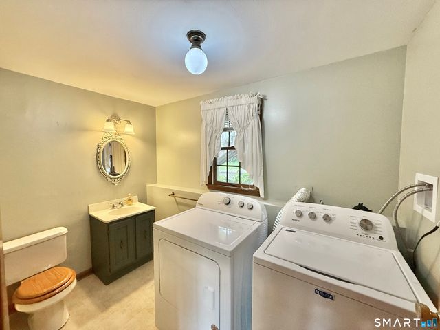 14 Poplar Drive, Seymour, CT 06483