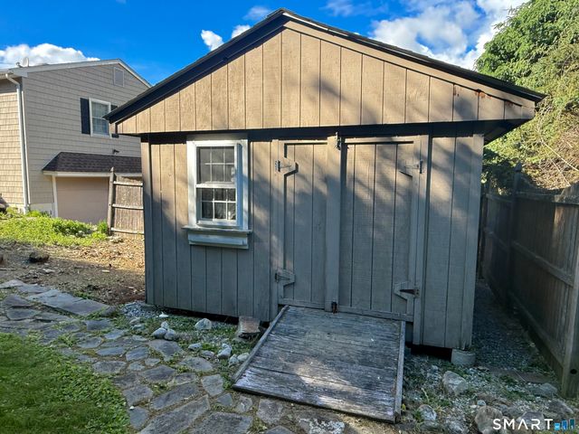 14 Poplar Drive, Seymour, CT 06483