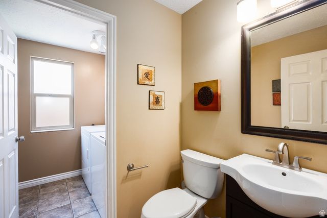 9206 S STERLING DR, Sandy, UT 84093