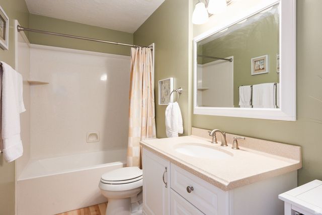 9206 S STERLING DR, Sandy, UT 84093