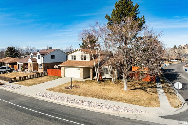 9206 S STERLING DR, Sandy, UT 84093