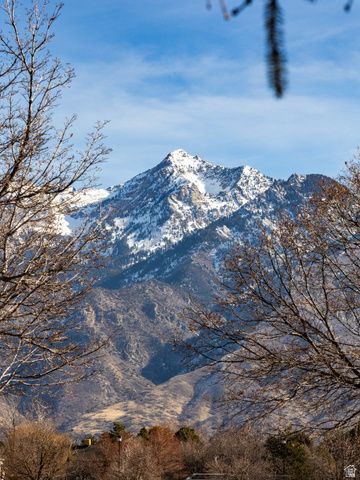 9206 S STERLING DR, Sandy, UT 84093