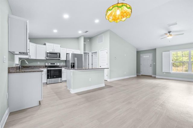 9110 N DAWN WAY, Dunnellon, FL 34434