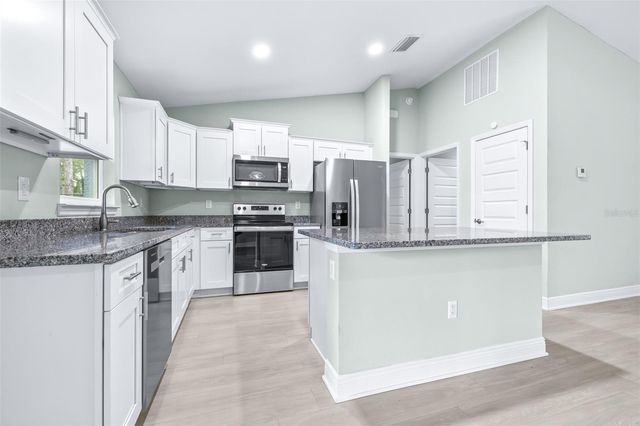 9110 N DAWN WAY, Dunnellon, FL 34434