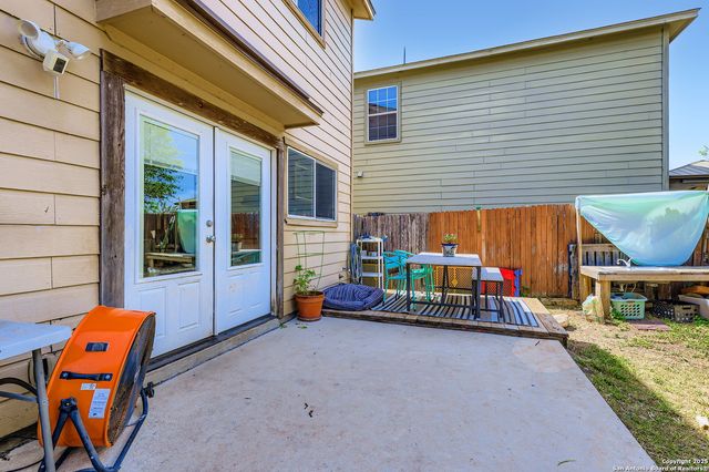 600 Gatewood Briar, Cibolo, TX 78108