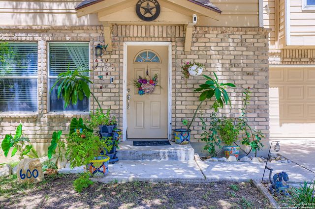 600 Gatewood Briar, Cibolo, TX 78108
