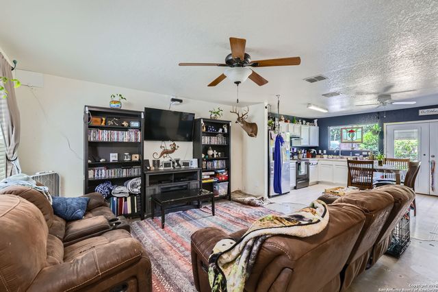 600 Gatewood Briar, Cibolo, TX 78108