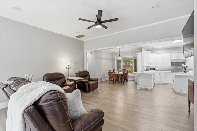 1496 Rolling Acres Drive, Argyle, TX 76226