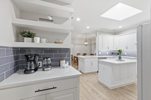 1496 Rolling Acres Drive, Argyle, TX 76226