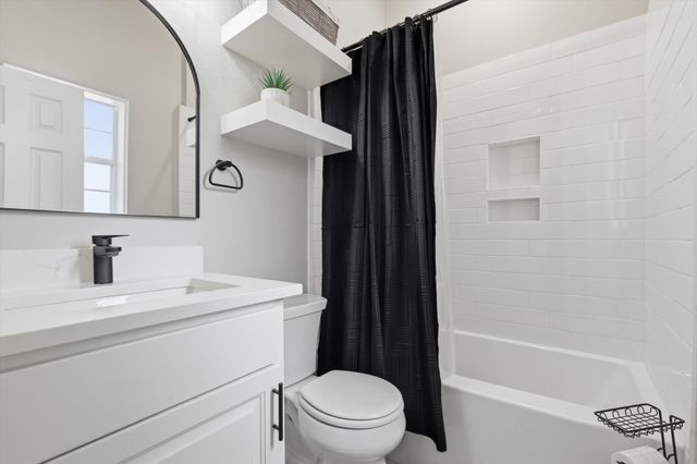 1496 Rolling Acres Drive, Argyle, TX 76226