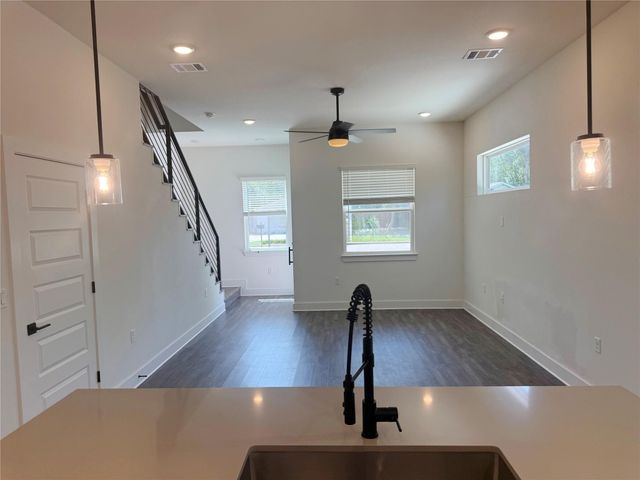 1212 Lily TER 1, Austin, TX 78741
