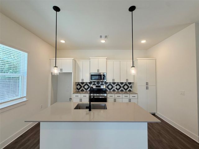 1212 Lily TER 1, Austin, TX 78741