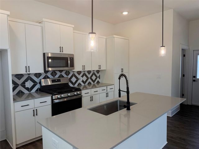 1212 Lily TER 1, Austin, TX 78741