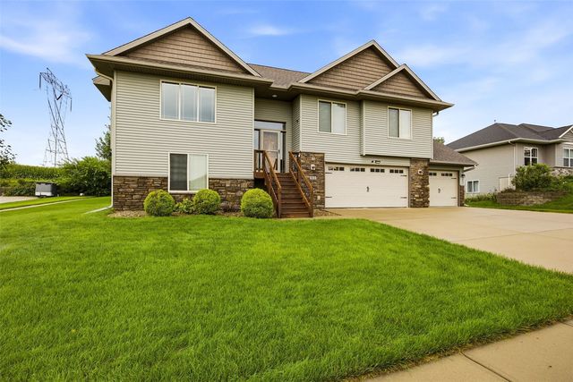 513 Bainberry Street, Tiffin, IA 52340
