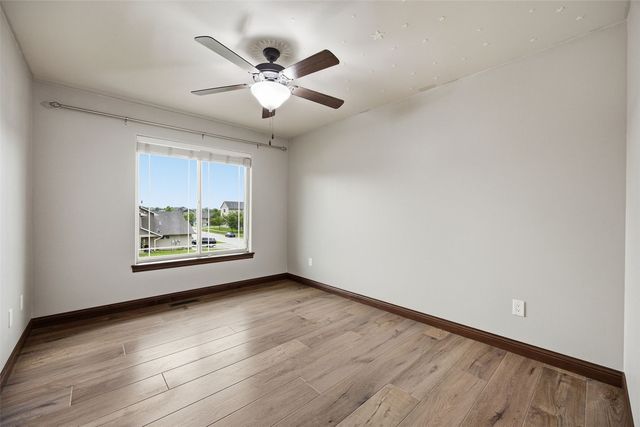 513 Bainberry Street, Tiffin, IA 52340