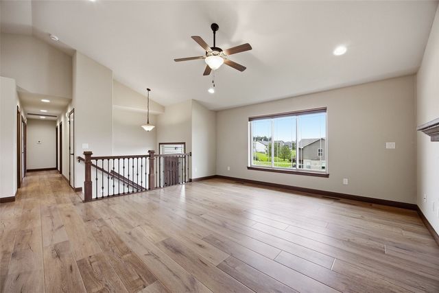 513 Bainberry Street, Tiffin, IA 52340