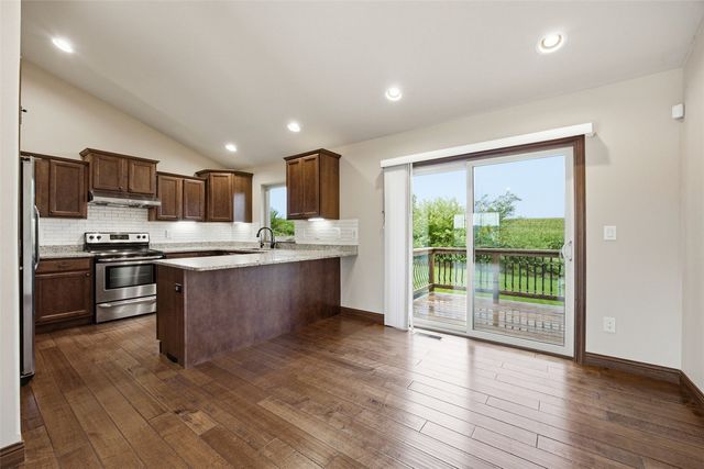 513 Bainberry Street, Tiffin, IA 52340