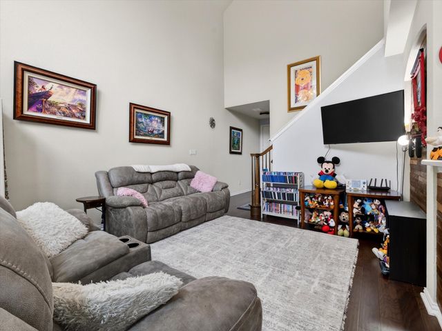 1828 Branch Trail, Carrollton, TX 75007