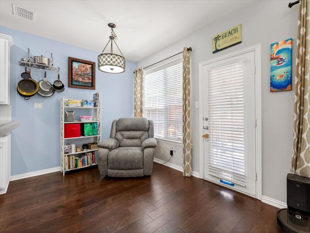 1828 Branch Trail, Carrollton, TX 75007