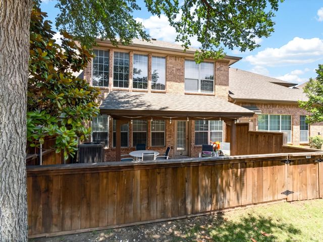 1828 Branch Trail, Carrollton, TX 75007