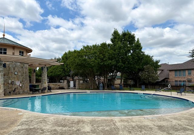 1828 Branch Trail, Carrollton, TX 75007